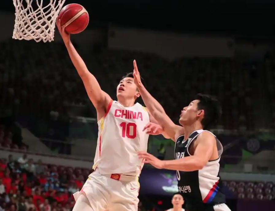 球迷对于他, ue, 现在年龄也 球迷对于他, ue, 现在年龄也