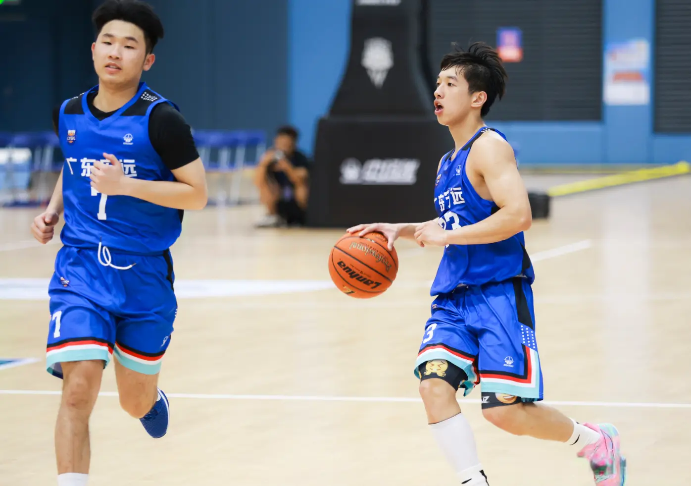 助攻, 篮板, 广东队外线