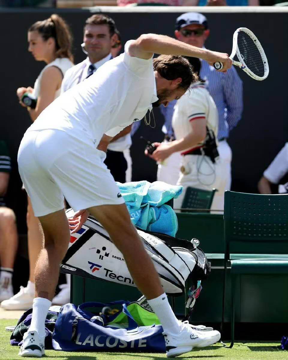 作者, 乃当务之急