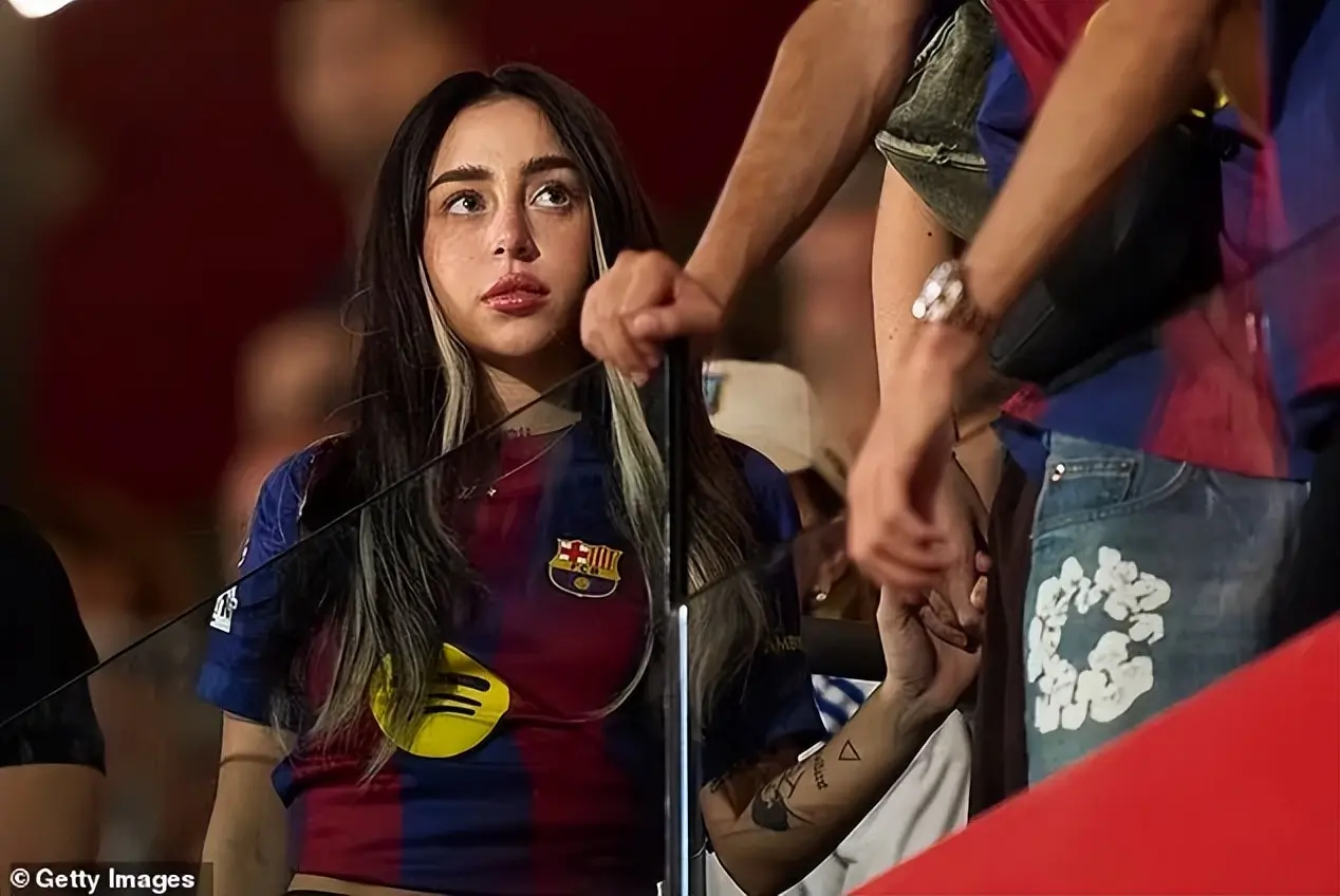 虽然年仅, img, img 虽然年仅, img, img